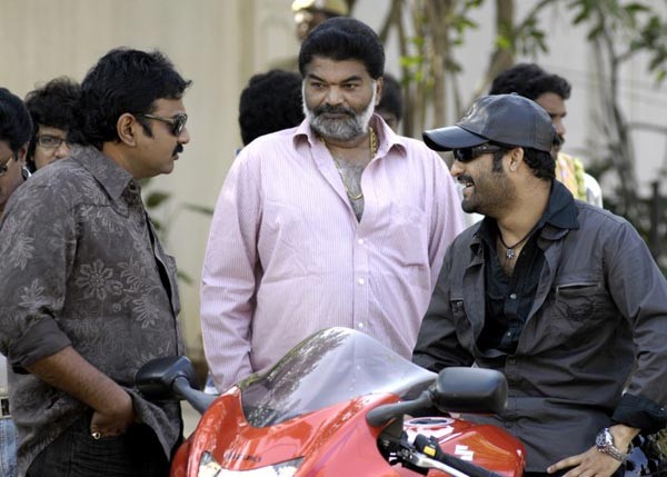 Adurs Movie Working Stills - Jr.N.T.R,Nayanthara, V V Vinayak - 3 / 9 photos